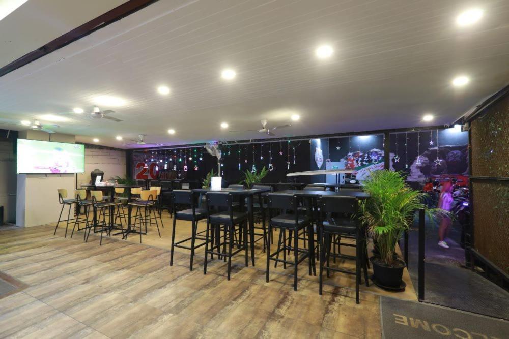 Pasadena Lodge Pattaya Εξωτερικό φωτογραφία