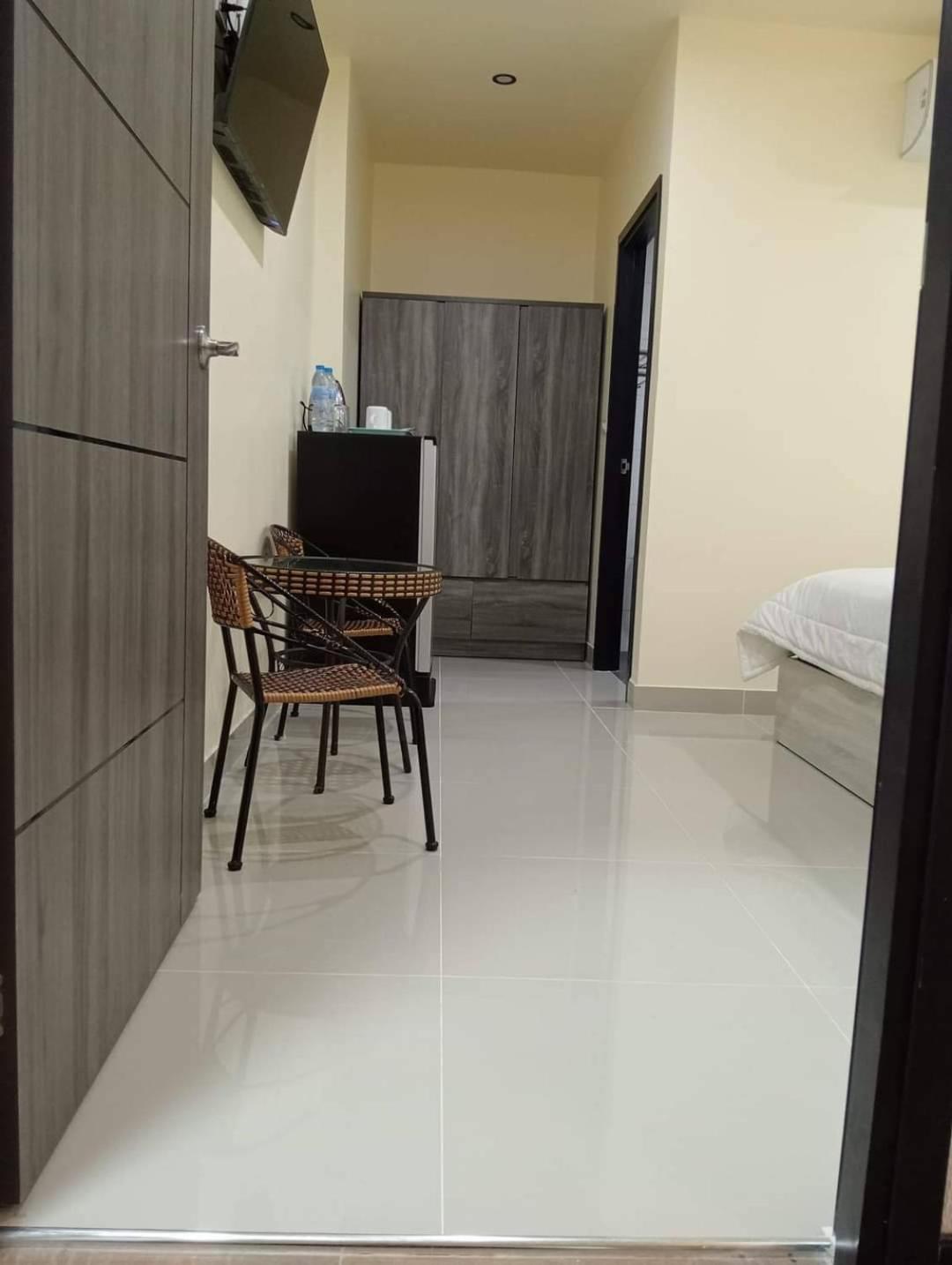 Pasadena Lodge Pattaya Εξωτερικό φωτογραφία